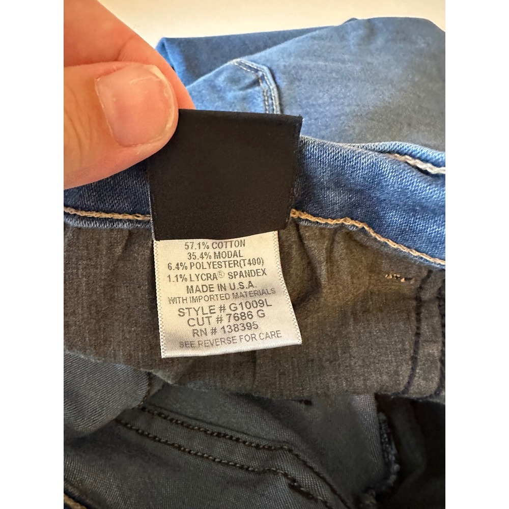 Flying Monkey Medium Wash Mid Rise‎ Skinny Jeans | Size 24 - Picture 5 of 8